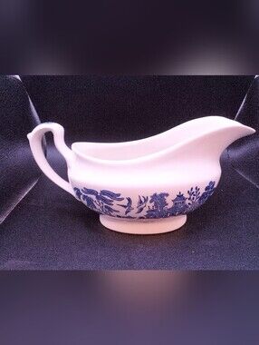 Churchill English Blue Willow Gravy/Sauce Boat Dish